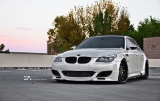 Машини BMW 107 (30 шпалер)